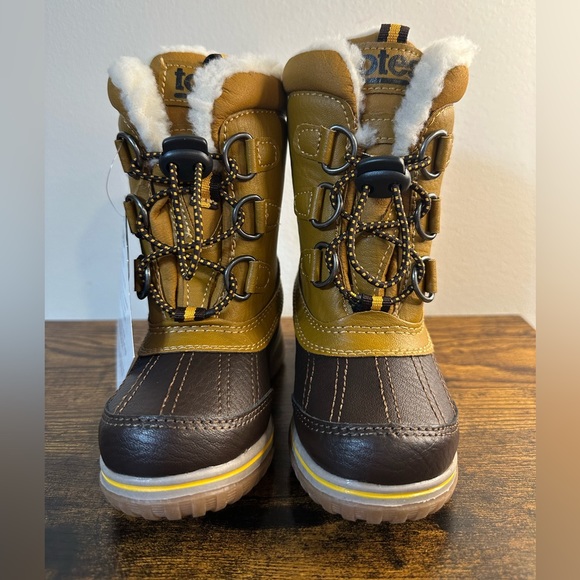 Totes Toddler Boys Insulated Winter Boots NWT size 5 - Picture 2 of 6